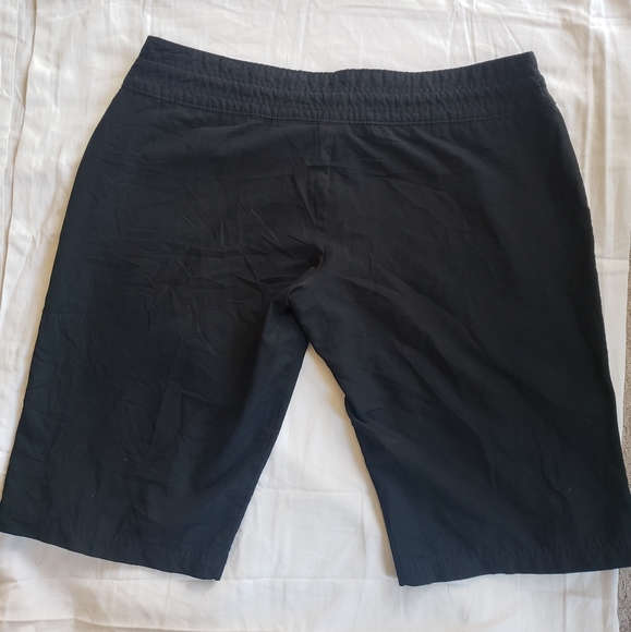 💙Black Nike Shorts - Picture 2 of 5